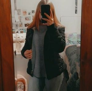 Meet your Posher, Leyla